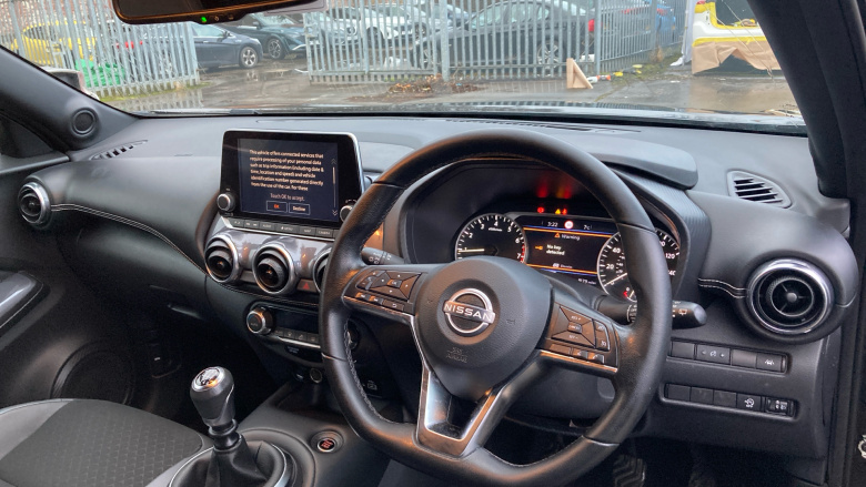 Nissan Juke 1.0 DiG-T 114 N-Connecta 5dr Petrol Hatchback